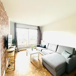 https://la-tour-eiffel-cc-beaugrenelle-appartement.fr-paris.fr